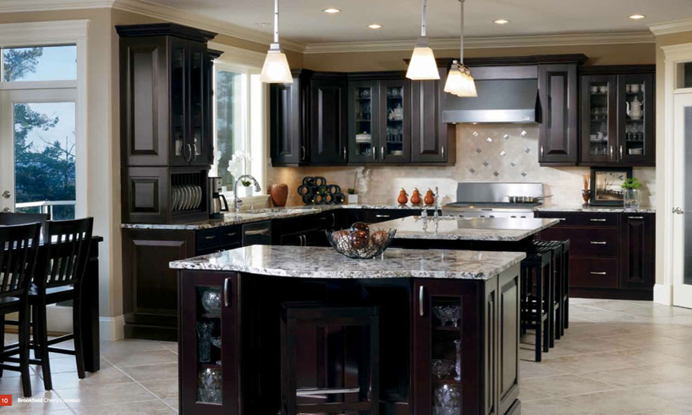 Classic Kitchen Image 6