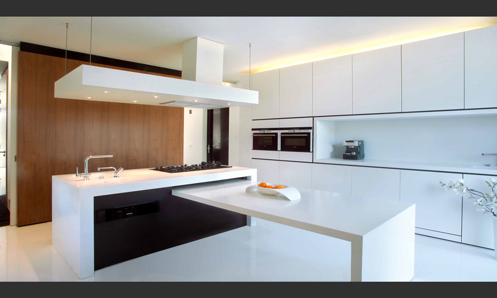 Contemporary Kitchen Image 2