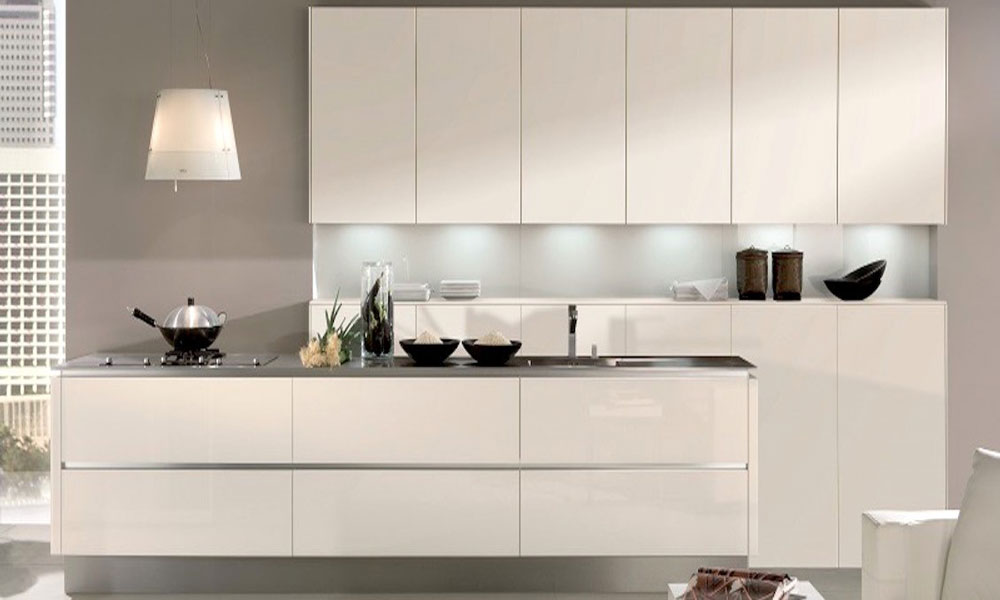 Handleless Kitchen Image 2